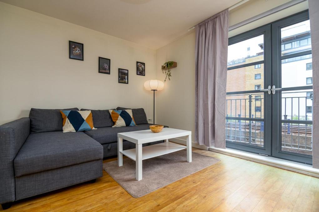 Zenith Hub Apartment London Exterior photo